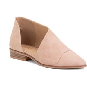 BRAND NEW Catherine Malandrino Assymetric Flats - nude color - 9